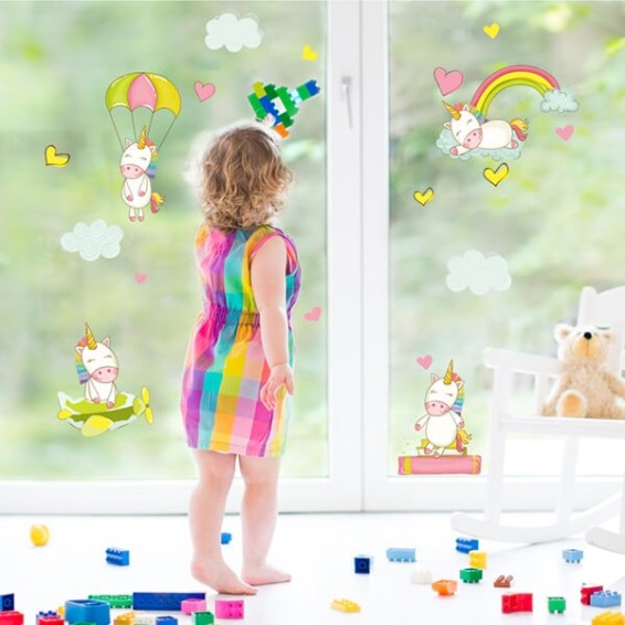 ambientazione vetri prodotto adesivi murali per camerette baby unicorn